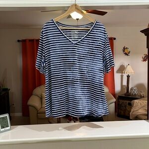 Terra & Sky Blue and White Striped Tie-Dye Short Sleeve V-neck T-Shirt Size 2X